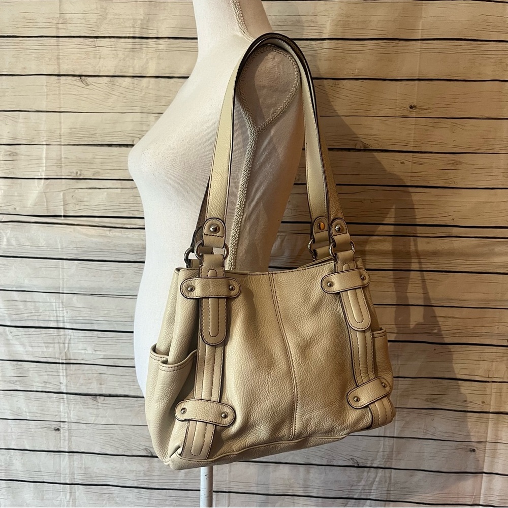 Clarks Cream Leather Shoulder Purse